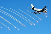 ロシアが日本の領空を侵犯…航空自衛隊、フレア発射して警告＝韓国の反応