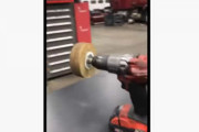 電動工具を使った一発芸やりまーす！