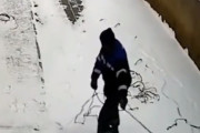 「革命的だと思ったのに…」雪下ろしに投げ縄を使うべきではない理由