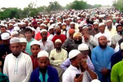 海外「バングラデシュで都市封鎖にも関わらず10万人が葬式に集まる」