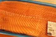 コストコの巨大サーモンで超特大寿司を作ってみた結果ｗｗｗ（海外の反応）