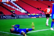 【海外の反応】時間を巻き戻すサッカー選手が現れる「テネットかなｗｗｗ」