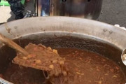 韓国人「日本自衛隊の『軍隊ご飯』論議！」自衛隊と韓国軍の料理風景を比較した結果‥ﾌﾞﾙﾌﾞﾙ　韓国の反応