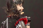 MOAMETALは君を愛してるみたいだ + YUIMETALは完璧だ　【海外の反応】