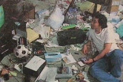 海外「日本の成功している漫画家の部屋がクレイジーすぎるｗｗｗ」”HUNTER×HUNTER”で有名な富樫義博先生の家に外国人が驚愕！