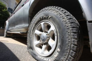 海外「ニューヨークの病院の駐車場で車22台をパンクさせたアメリカ人が逮捕される」