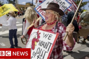 米：都市封鎖処置に抗議する人々が3密状態に…（マスクすらしてない人も…）[海外の反応]