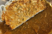 【画像】韓国人「写真を見ただけで涎が出る！」韓国式カレーうどんと、チーズトンカツをご覧ください　韓国の反応