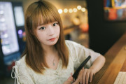 日本人が仕事の休憩中にふと同僚を見た結果！→とんでもない姿になってて思わず2度見したｗｗｗ【タイ人の反応】