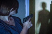 海外「家に不法侵入した人を撃ち殺すのは完全に正当な行いだ」