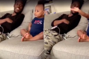 パパと赤ちゃんがテレビを観ながら意見交換♪まるで大人さながらに喋っている風の赤ちゃんが可愛い