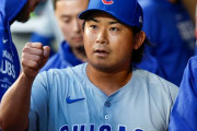【海外の反応】長身美女に挟まれた今永昇太さんをご覧ください「あのにやけ顔ｗ」