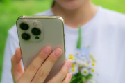海外の反応「記念写真を頼むならアジア人一択だ」西洋人とアジア人の対応の差になぜか共感殺到
