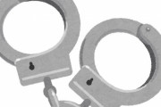 「呼吸も困難な肥満でどんな犯罪を？」アメリカで体重270kgの男が逮捕される