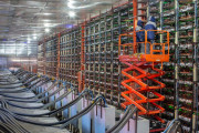 「仮想通貨採掘工場」の現状 一般人が採掘しても儲けられない理由【海外の反応】