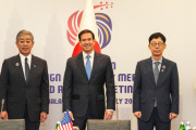【海外の反応】日米韓の外相会談に世界が騒然！韓国新政権に不信感爆発！「中国の傀儡と会うな！」「前大統領を救って！」衝撃のコメント殺到に一同驚愕！