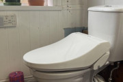 イギリス「日本のトイレが好きすぎるから自宅に設置してみた」日本の洗浄機能付きトイレに対する海外の反応