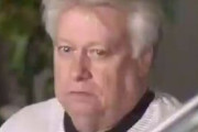 海外「小学生かな？」 アメリカ人(65歳)が明治神宮の鳥居に名前を彫ってイタズラだと主張