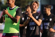 【海外の反応】「日本の太陽だ」中村敬斗、決勝ゴール！ベスト11選出！5試合3G4Aの大活躍！契約延長発表で現地サポが歓喜！