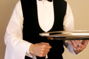 ウェイター＆ウェイトレスに質問「食後のお皿ってそろえておくべき？」