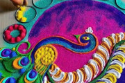 心奪われる美しさ…インドのカラフルな砂絵「ランゴリ」を描く一部始終