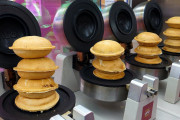 ＠韓国で人気沸騰中のUFOバーガー！厨房で作り方を拝見してみた＠海外の反応