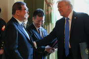 トランプ氏が石破首相の辞任に反応←「ほとんど気にもしない」（海外の反応）
