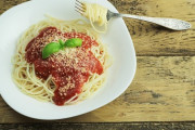 海外「私だと…何日かかるかな」東京・秋葉原にある完食不可能！？なパスタの山が話題に🍝 海外の反応
