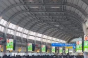 外国人「日本は電車内で静かにするように人をコントロールしている！純然たる共産主義だ！」