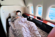 片道160万円⁉JALのファーストクラスで12時間の旅！！外国人「食事も景色も最高！」