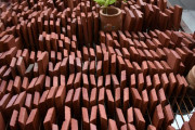 【海外】「涼を呼ぶ！3000年前のテラコッタが極端な暑さを乗り切る秘訣」