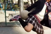 海外の反応「理想の女性だ」日本の美人女優が制服姿でリフティング美技を披露！中国絶賛