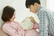 婚姻届の一項目で浮き彫りになった夫婦の価値観、子どもの姓をめぐる韓国の論争