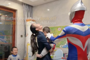 【海外の反応】「日本のスーパーヒーローがまた１人幸せにした！」日本のウルトラマン。
