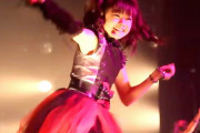2020年のBABYMETALのロンドンのショーの60本のファンカムをまとめたビデオ　【海外の反応】