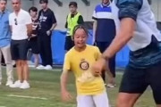 韓国人「韓国ではノーショーだったのに‥」来日中のロナウドが日本の子供たちとミニゲーム！２アシストに子供達も大喜び！　韓国の反応