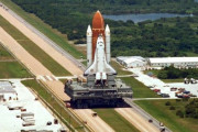 「スペースシャトル爆発事故の残骸回収のときに、一緒に見つかったものはこんなにあった…」海外の反応