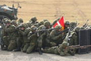 【画像多数】韓国人「日本自衛隊の戦術訓練は間抜けですね‥こんなに密集する肉弾訓練は何ですか？」　韓国の反応