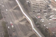 「この状態から翌年復興したのか…」阪神大震災で崩れた高速道路を見た海外の反応