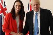 ニュージーランド＆イギリス「僕たち親友です」←他にこういう関係の国ある？