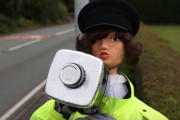 イギリス人女性が考えた格安でスピード違反を減らした方法（海外の反応）