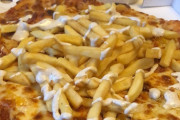 イギリス人「フライドポテトピザって俺達の国以外にもある？」