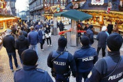 海外「ヨーロッパのクリスマスは危険らしい。EUがクリスマスにテロ攻撃がある可能性が高いと警告」