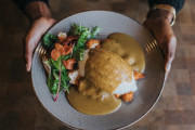 世界的に有名な日本食レストランで「カツカレーのスムージ」が爆誕ｗｗｗｗｗ