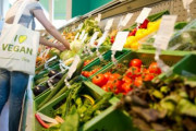 海外「ヴィーガンは肉を食べる人よりも骨折する頻度が43%高い。オックスフォード大学が発表」
