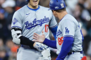 海外の反応    「大谷は魔法」大谷翔平、タイムリー内野安打！山本由伸6回途中4失点で降板