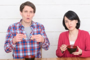 外国人が意図せず日本人を不愉快にしてしまう理由「文化というのは不思議なものです 😃」「私は彼らの香りの強さに驚いています(笑)」海外の反応