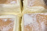 外国人「カナダで売ってた日本風クリームチーズパンを見てくれ！」