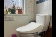 日本のトイレにベタ惚れしたイギリス人「英国の自宅に日本で買ったトイレを自力で設置してみた」（海外の反応）