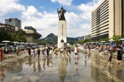 韓国紙「10人中4人が "韓国が嫌い" という日本 ... 理由は？」